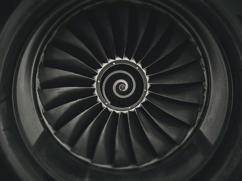 Rolling Bearing Survival at -253°C and 650°C Extreme Conditions